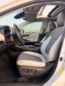 تويوتا راف ٤ XLE 2.5L / sunroof, leather seats/ full option 2023