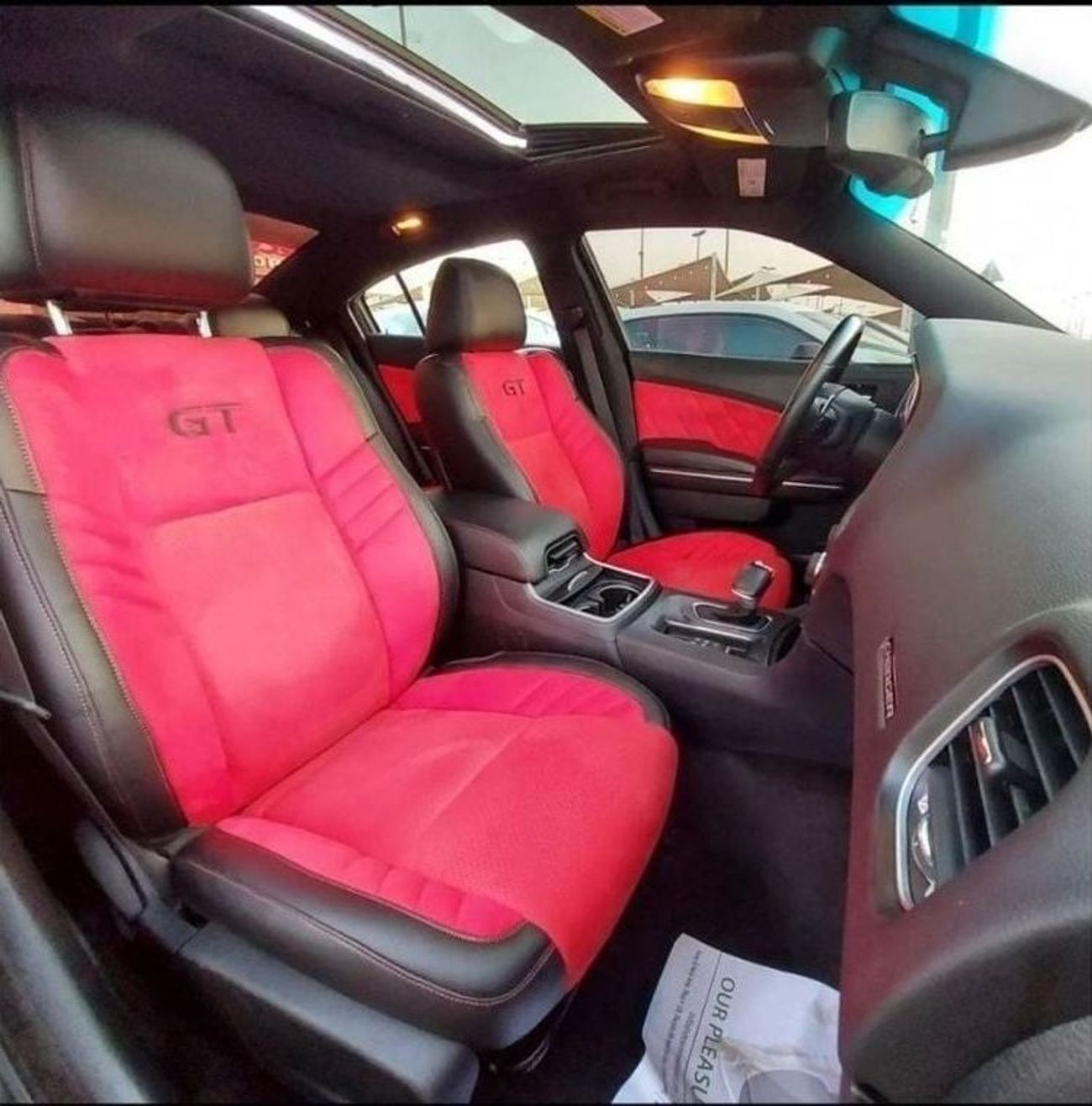 Dodge Charger V6kiTsrt8