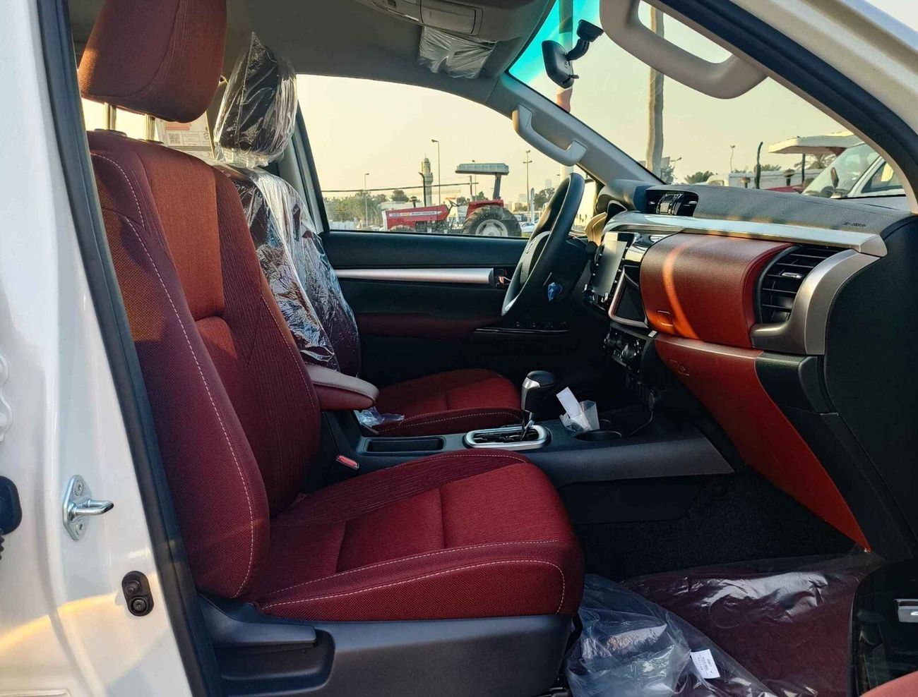 Toyota Hilux WIDE BODY / TRD KIT / 4.0L V6 A/T  PETROL / PUSH START / 4WD (CODE # HP40AF)