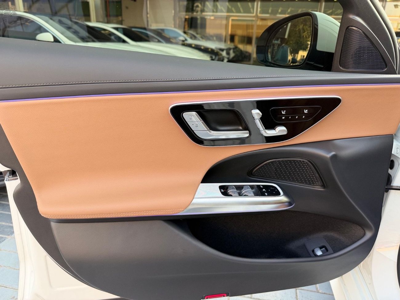 مرسيدس بنز E200 2.0L