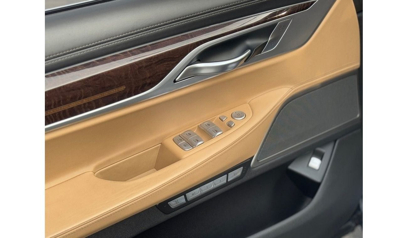 BMW 740Li Luxury 3.0L (335 HP) BMW 740Li / 2016 / GCC / Only 59,000KM / Full Option/ Free Accident/ 3 Keys