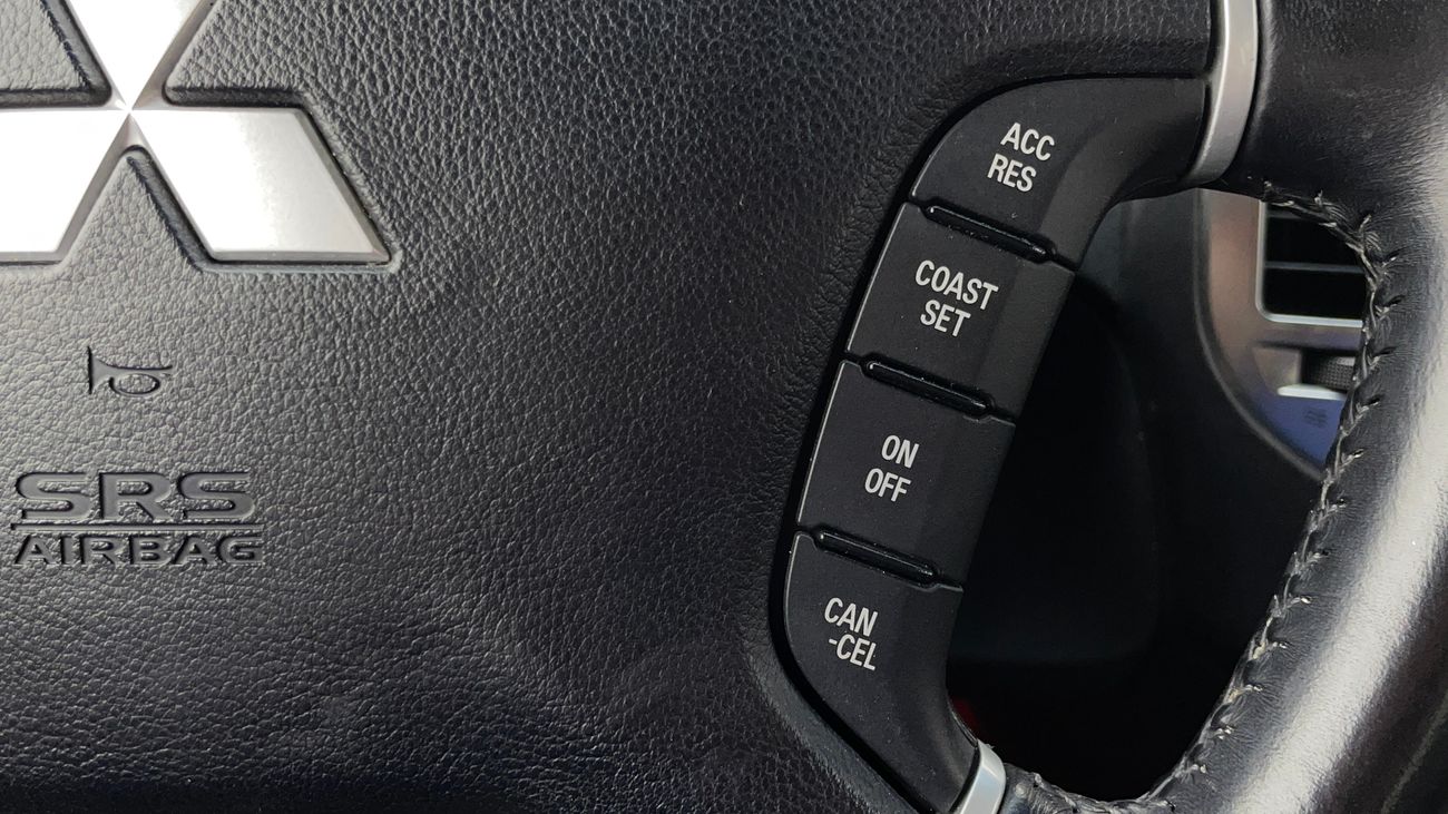 ميتسوبيشي باجيرو GLS HIGHLINE SIGNATURE EDITION 3.8 | بدون دفعة مقدمة | اختبار القيادة في المنزل