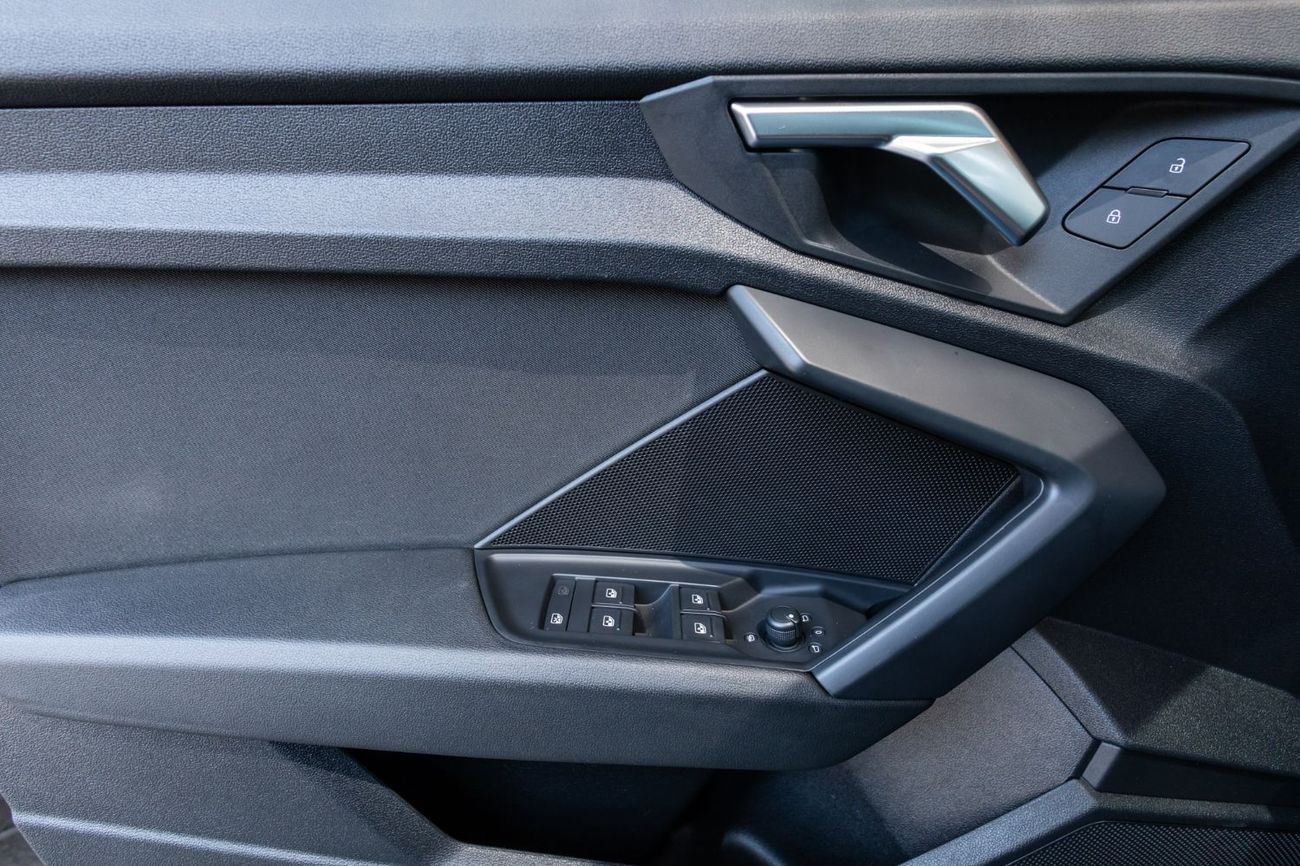 Audi A3 35 TFSI 1.4L 35 TFSI 1.5L