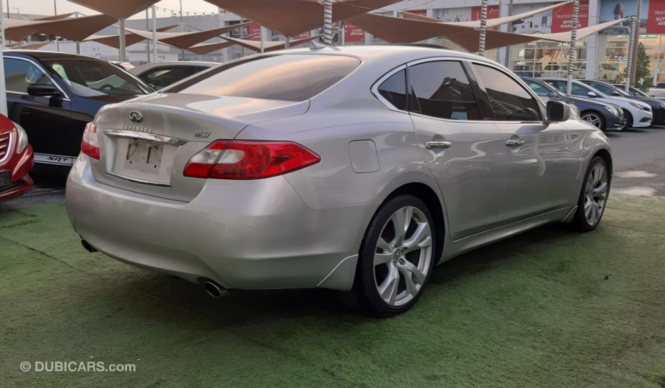 Infiniti M37 Import - number one - manhole - fingerprint - screen - fog lights - cruise control - control - elect