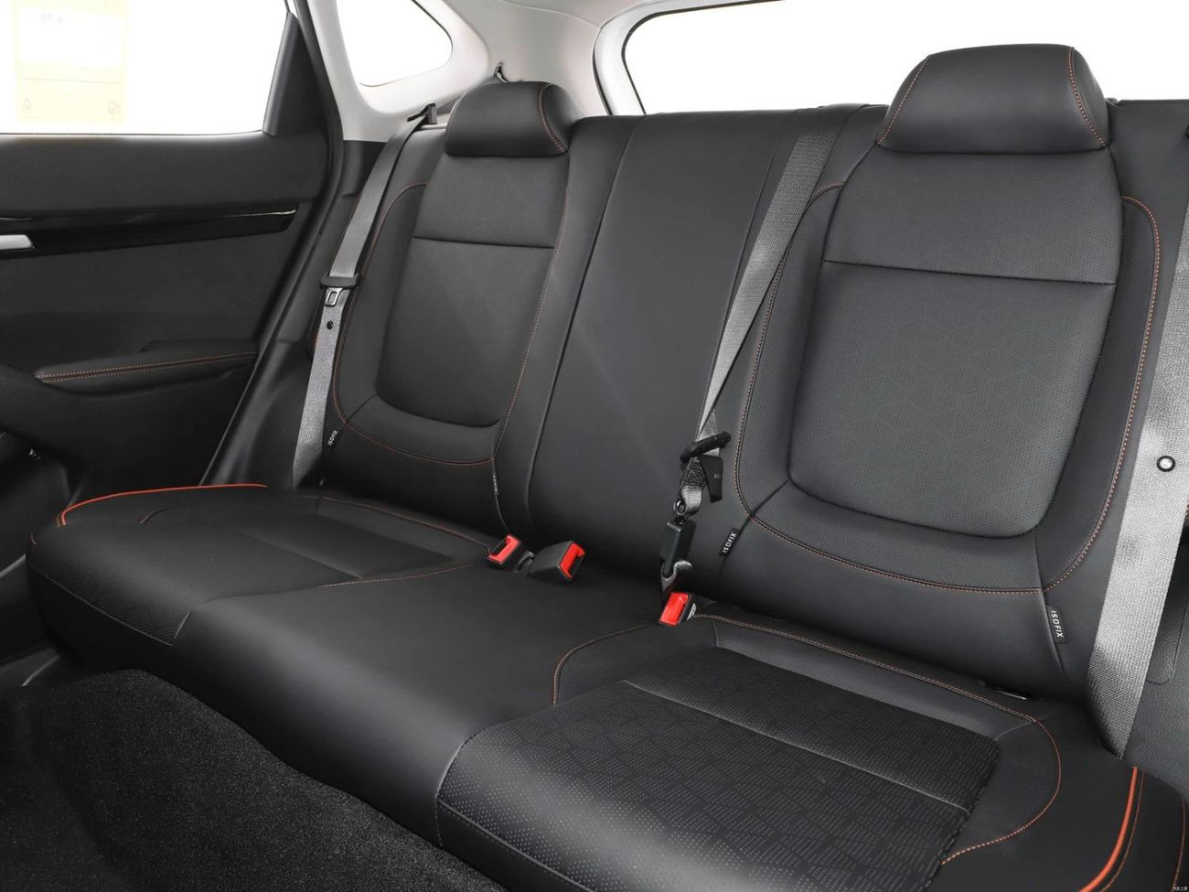 كيا سيلتوس Std 1.6L (123 HP)