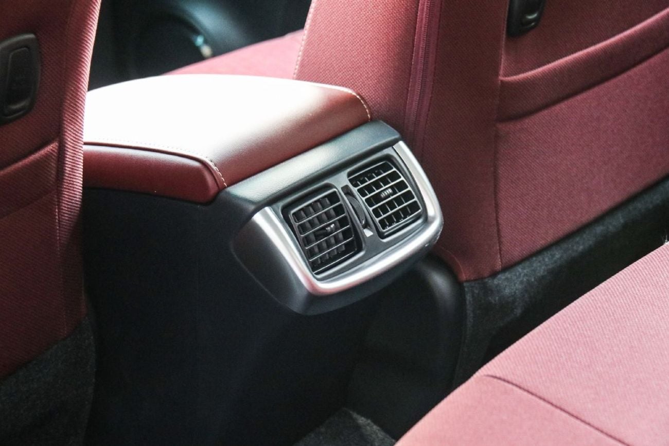 Toyota Hilux GLX 2.7L MT 2026 without push start