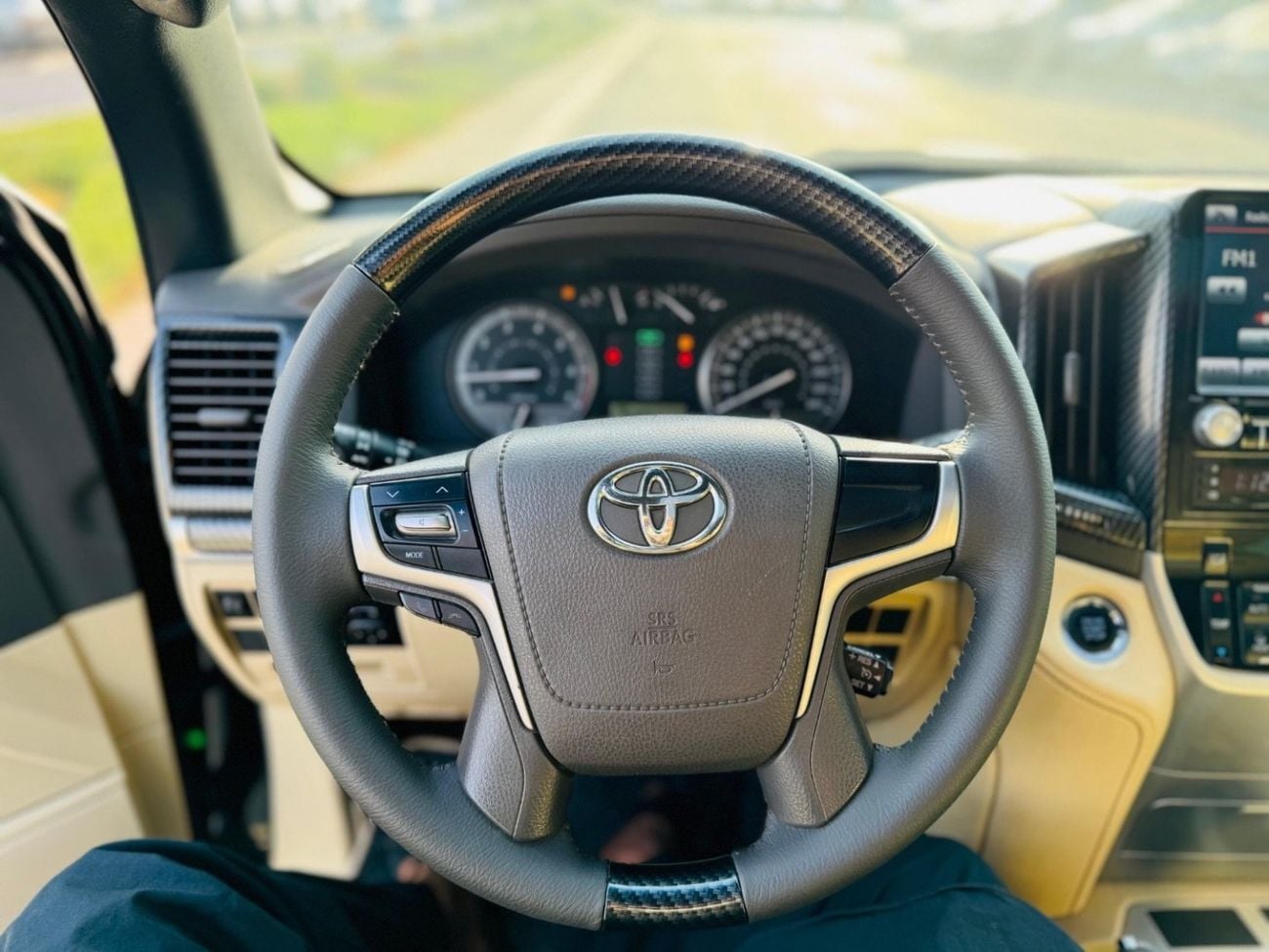 تويوتا لاند كروزر GXR Toyota Land Cruiser 2018 black color v6 full options