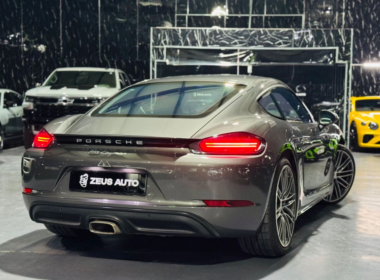 بورش كايمان 718 Std 2.0L A/T 2021 Porsche 718 Cayman, May 2026 Porsche Warranty, Full Porsche Service History, Low K