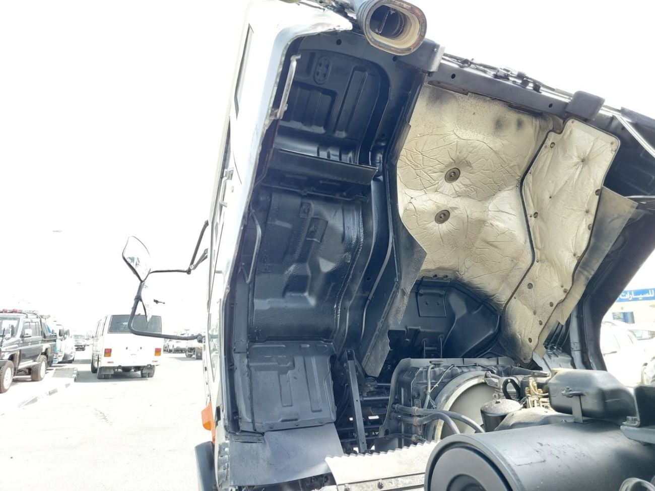 Mitsubishi Fighter (RAMADAN OFFER) MITSUBISHI FIGHTER TRUCK RHD 1990 MODEL 7.5 L DIESEL MANUAL(PM40032)