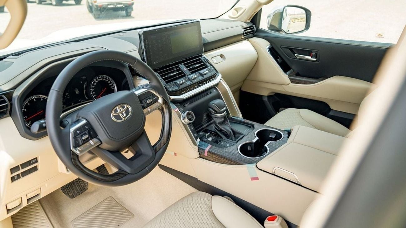 Toyota Land Cruiser Toyota land cruiser VXR 3.5L Petrol Full Option 2025