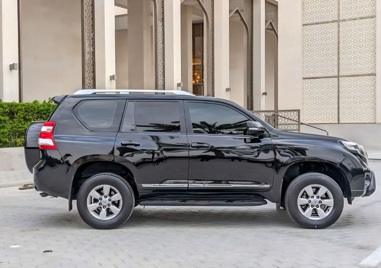 تويوتا برادو TXL 4.0L (7 Seater)