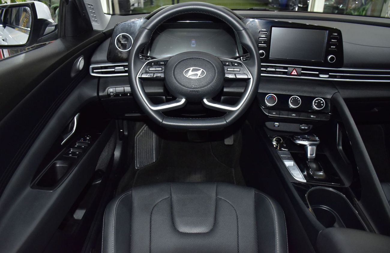 Hyundai Elantra EXCELLENT DEAL for our Hyundai Elantra ( 2024 Model ) in White Color Chinese Specs