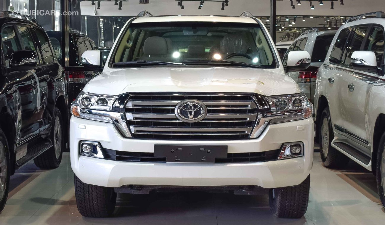 Toyota Land Cruiser GXR V8