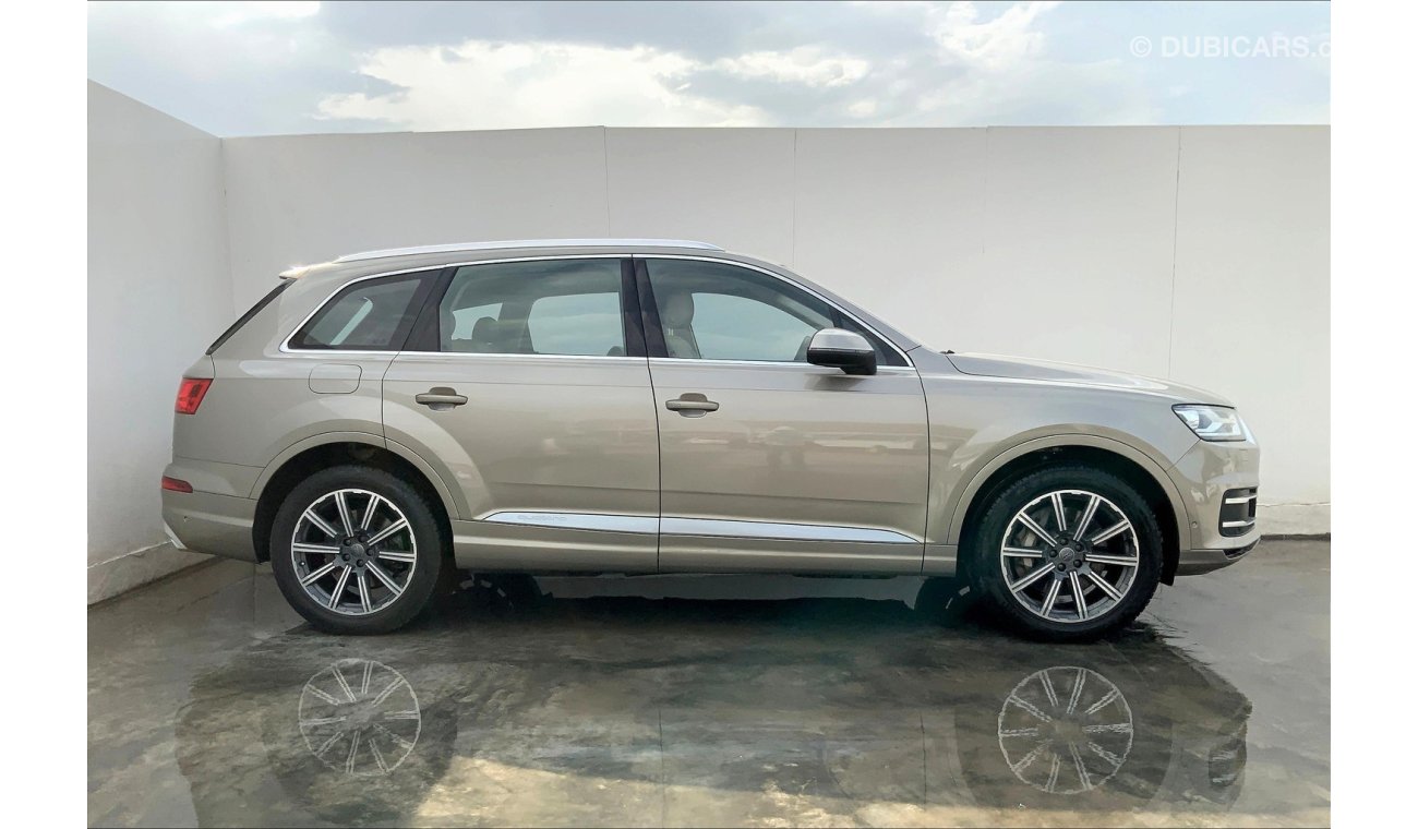 أودي Q7 45 TFSI quattro