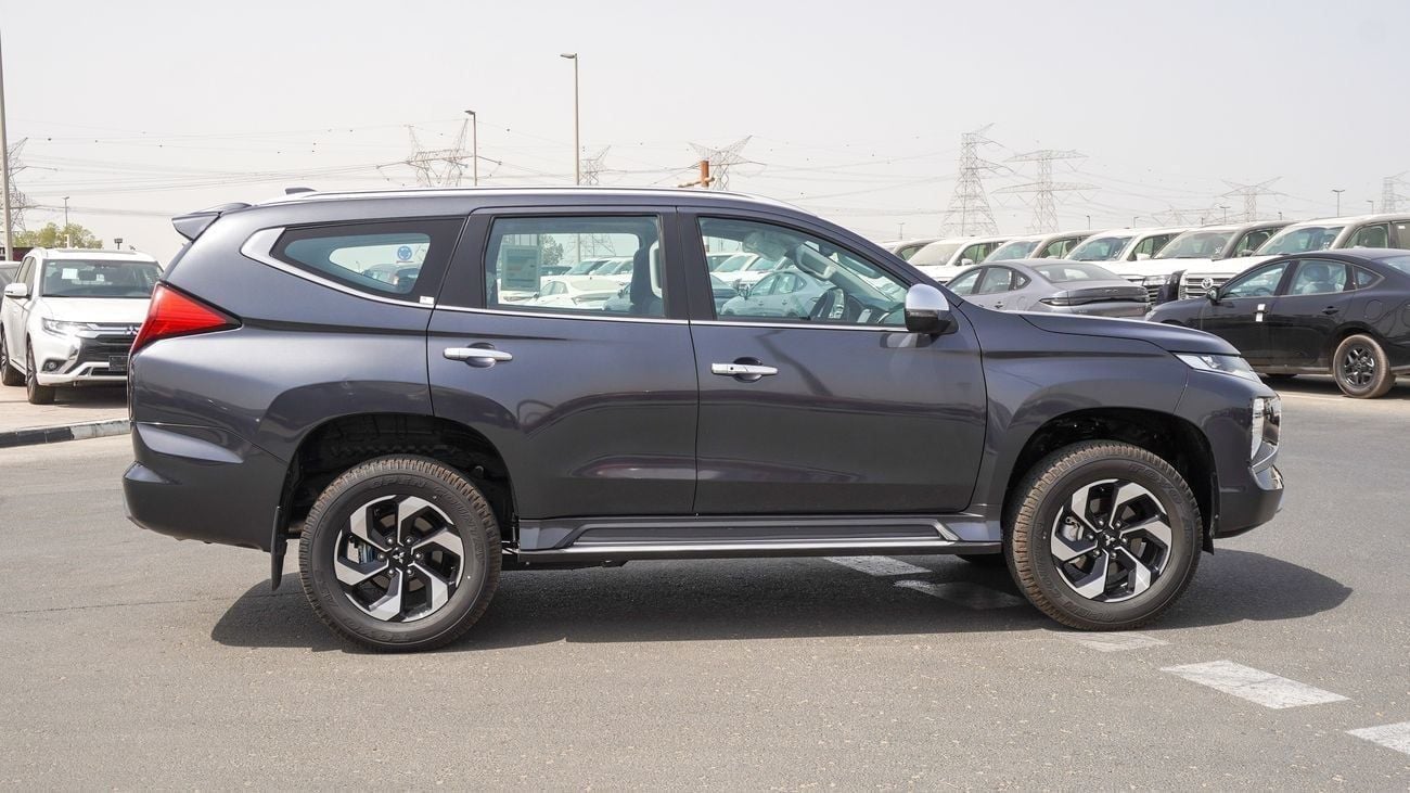 Mitsubishi Montero Sport Brand New Montero Sport GLS 2025 Export 3.0L 4WD Petrol A/T|Grey/Black|MONTEROSPORT-GLS-25|