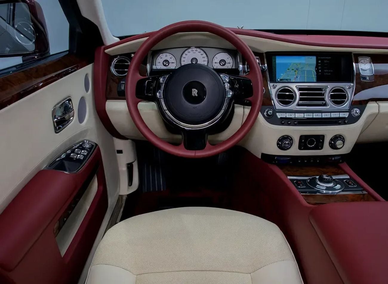 Rolls-Royce Ghost — 11