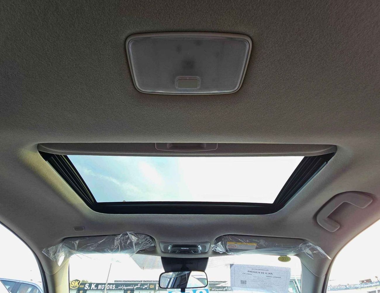 تويوتا كورولا كروس HYBRID FULL OPTION / 2.0L V4 / LEATHER + ELECTRIC SEAT / MUD GUARD /SUNROF / CODE # HYBRID