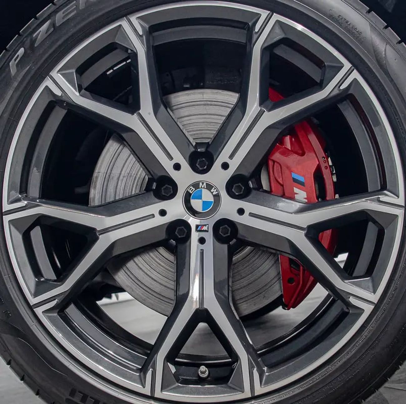 بي أم دبليو X6 xDrive40i Luxury M Sport Package 3.0L