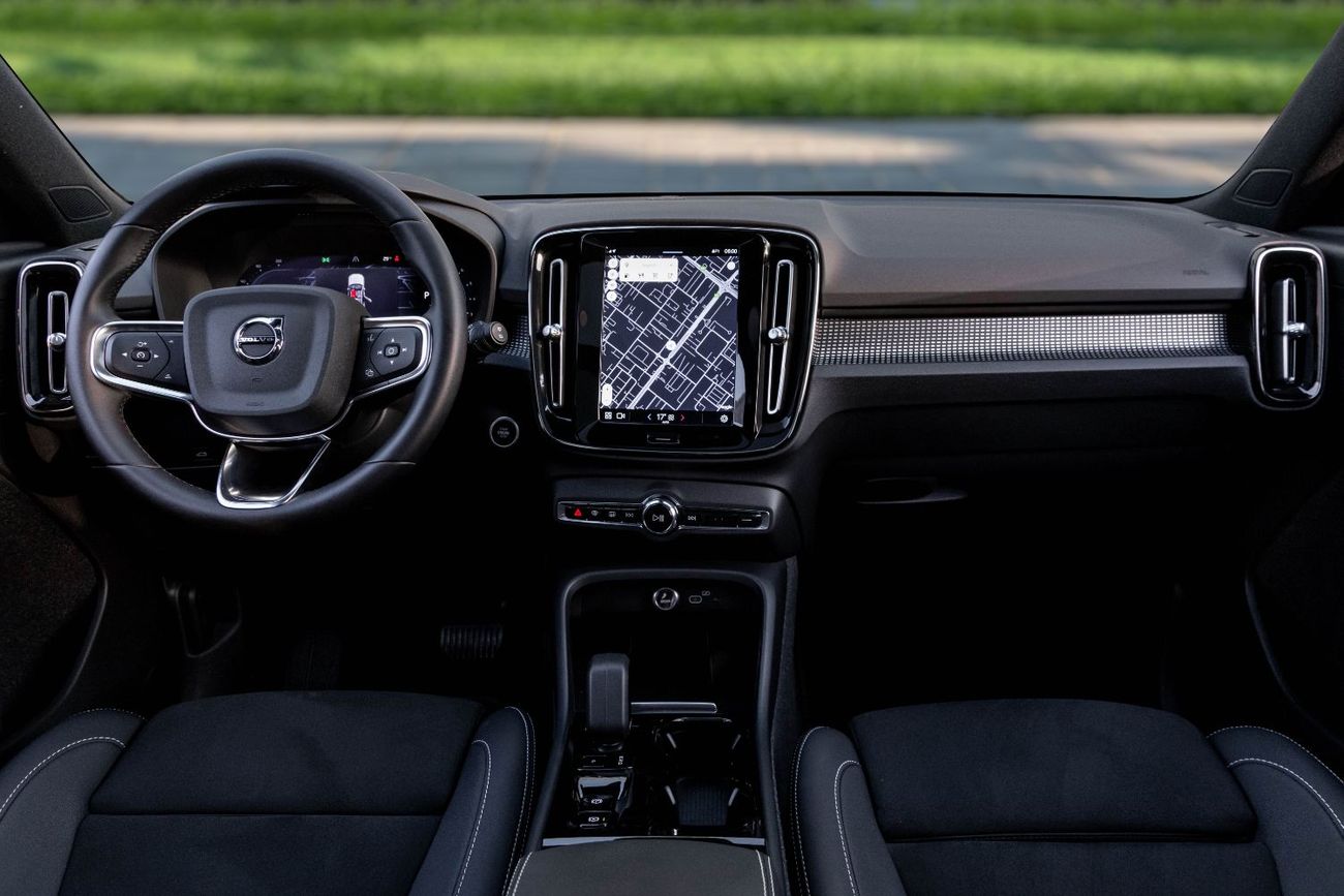 Volvo XC40 B4 Ultimate Dark | 2,546 P.M  | 0% Downpayment | Warranty!