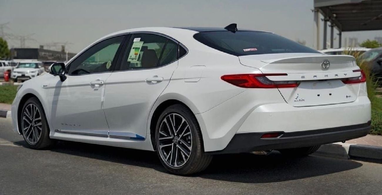 Toyota Camry LUMIERE HEV