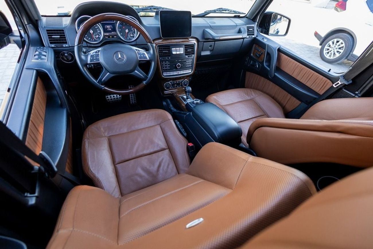 Mercedes-Benz G 500 4X4 4.0L Mercedes-Benz G500 2017 GCC under Warranty with Flexible Down-Payment.