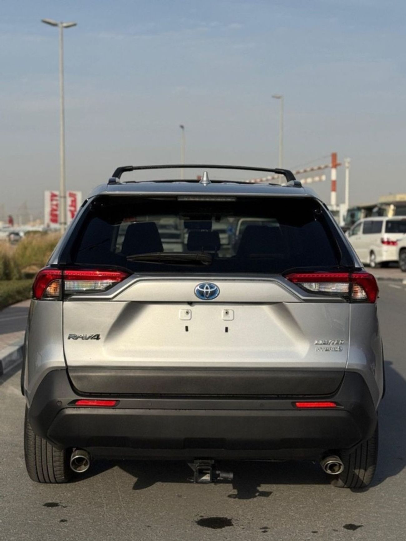 Toyota RAV4 Hybrid Limited panoramic, 360 camera Full Option