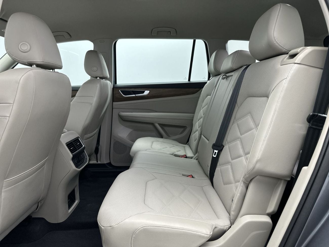 Volkswagen Teramont TRENDLINE Teramont Trend 2L | Excellent Value | UPGRADED Leather Seats | GCC Spec | VW Certified
