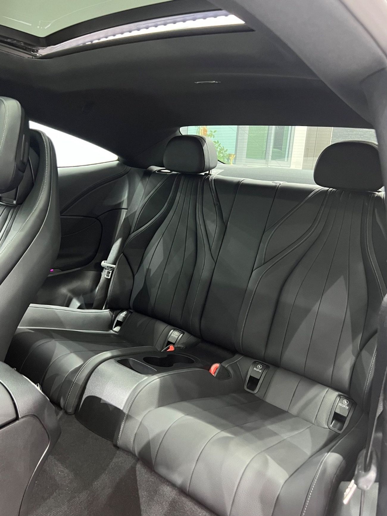 مرسيدس بنز CLE300 4MATIC