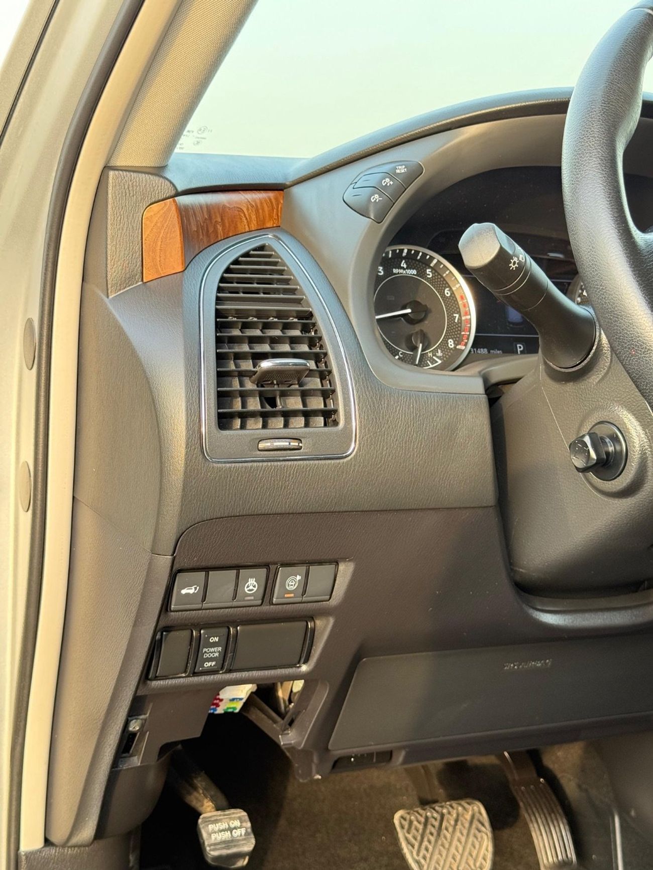 Nissan Armada SL Full Option 2023