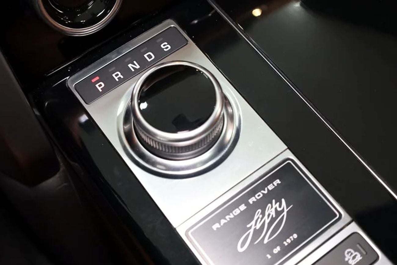 لاند روفر رينج روفر Autobiography