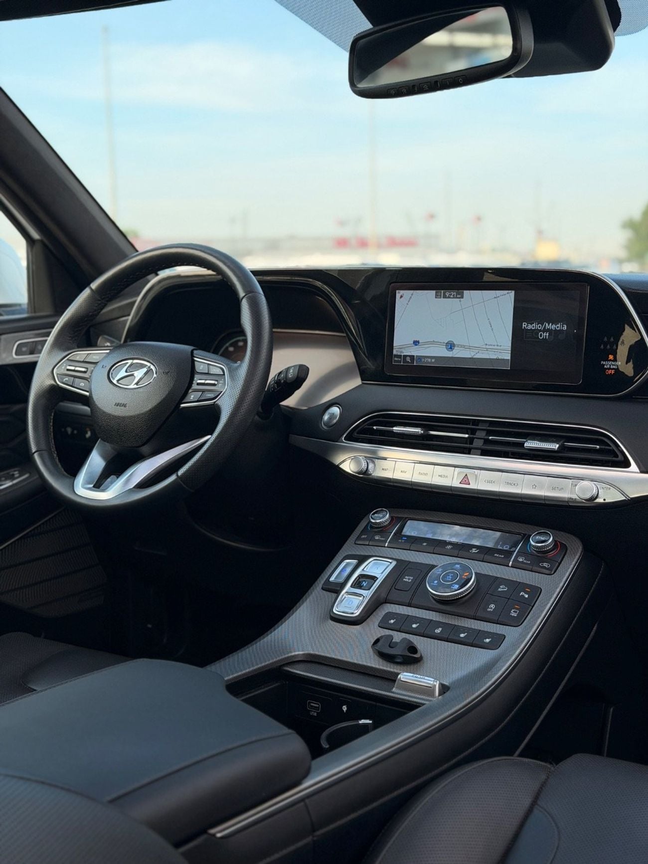 Hyundai Palisade Calligraphy 3.8L / panoramic, 360 camera // head up display full option