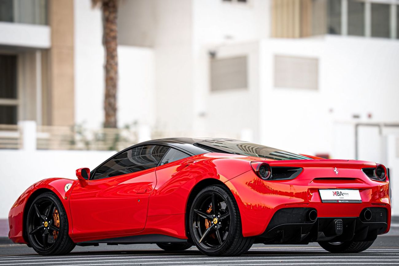 Ferrari 488 Std 3.9L 488 GTB V8