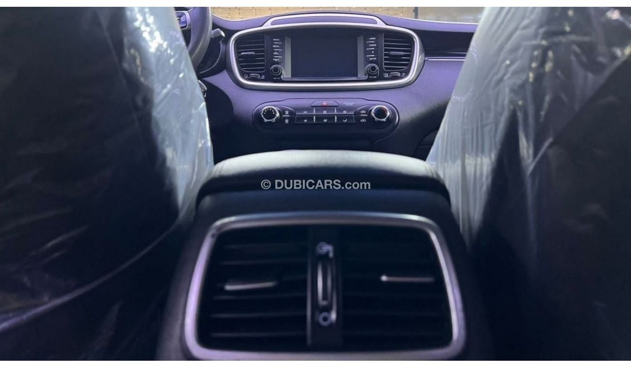 كيا سورينتو 2020 Kia Sorento 3.3L V6 AWD 4X4 - 7 Seater MidOption+ / Great Condition