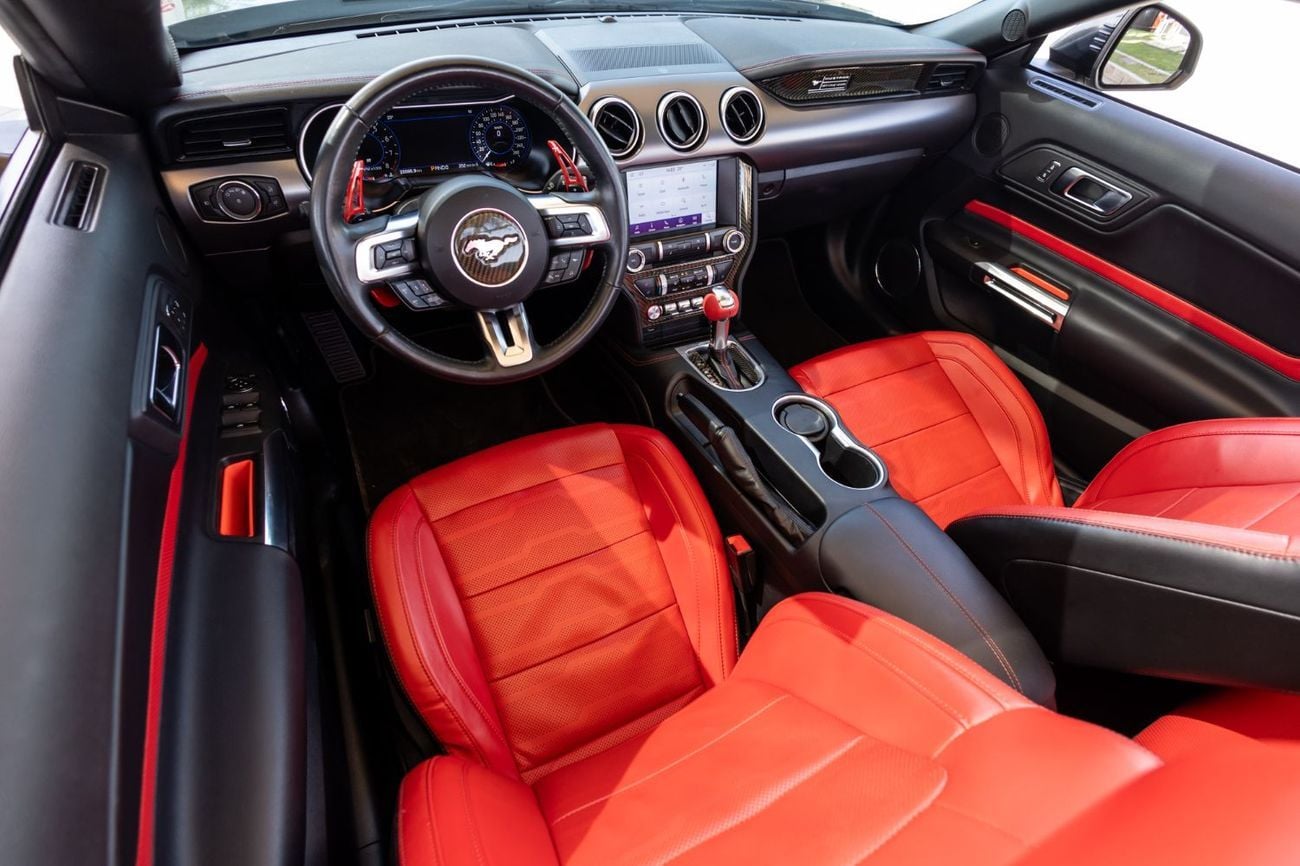 Ford Mustang GT Premium 5.0L V8