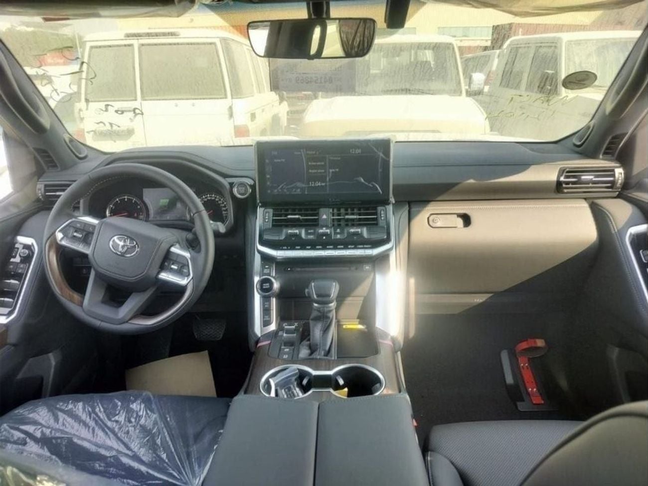 Toyota Land Cruiser VXR Toyota Land Cruiser VX+ Petrol 3.5L Automatic | 0KM | 03 Years Warranty
