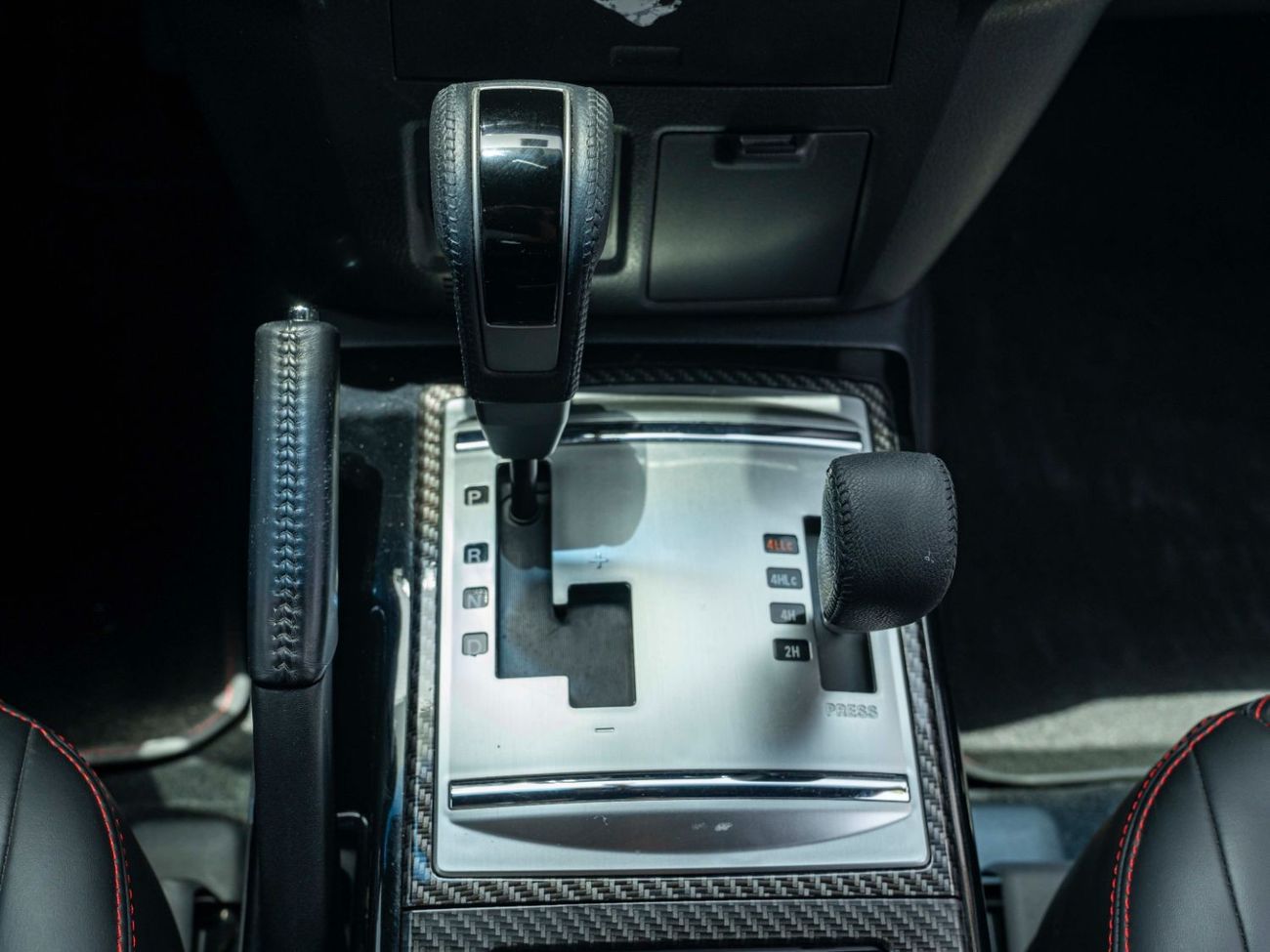 ميتسوبيشي باجيرو AED 1,730 PM • PAJERO 3.8 SIGNATURE EDITION • ONLY 25,000 KM • GCC SPECS • PRISTINE CONDITION