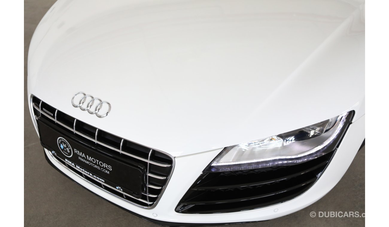 أودي R8 2013 5.2 V-10 (Immaculate, 525bhp, AAA Warranty till 30-03-2020, Carbon Trim)