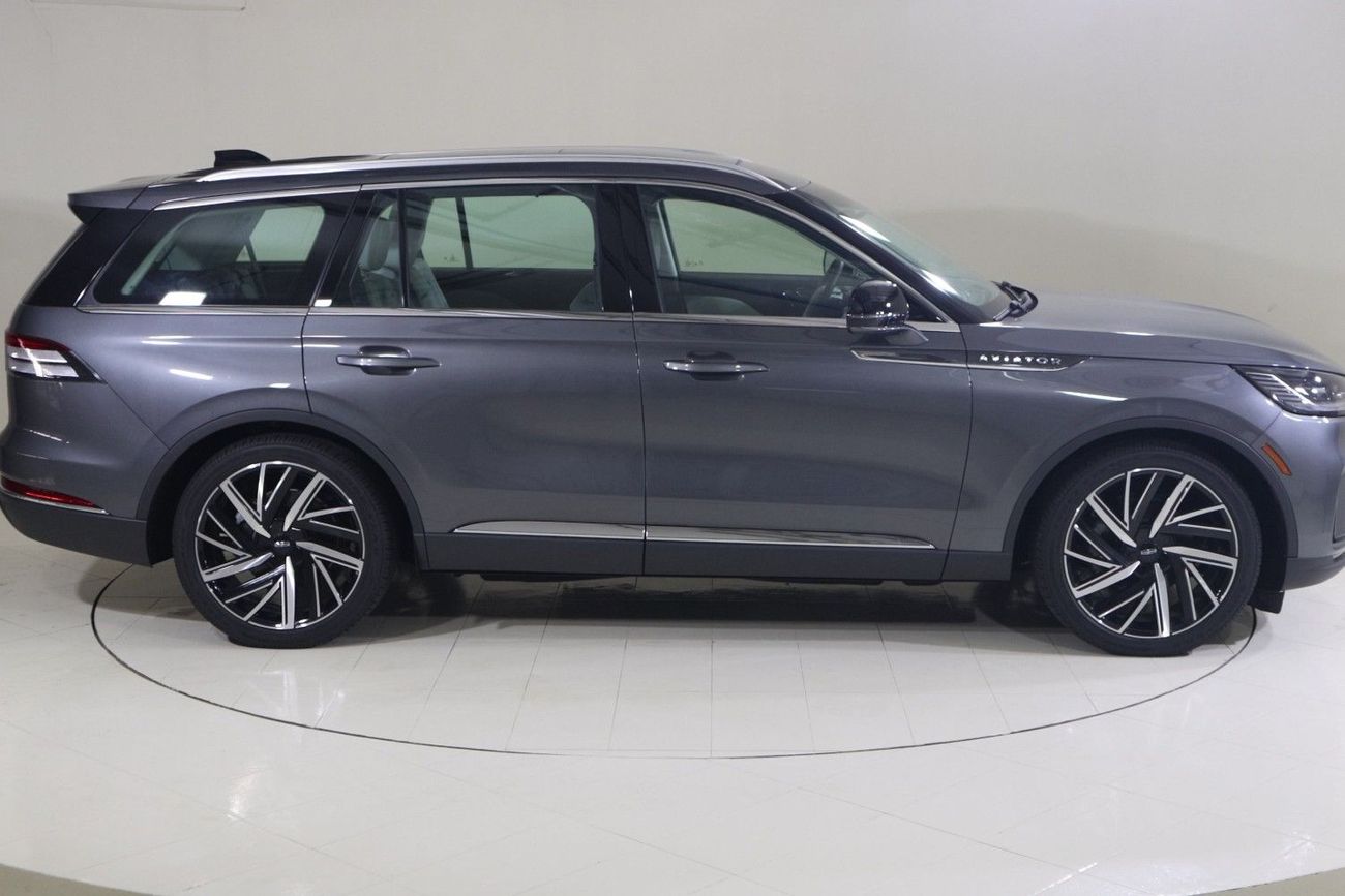 Lincoln Aviator Presidential 3.0L AVI925W AVIATOR PRESIDENTIAL 800A AWD 3.0L TWIN TURBOCHARGED W/O SUN BLINDS