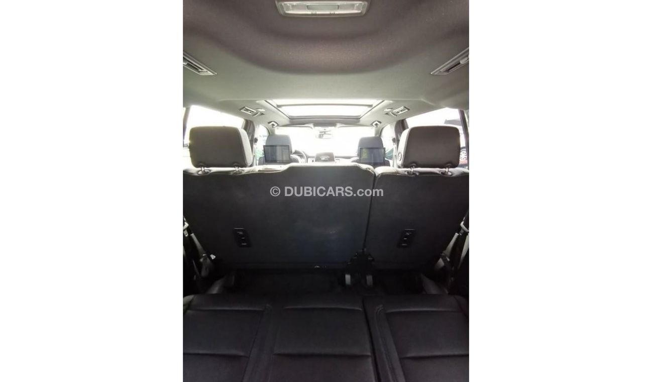 Chevrolet Suburban Chevrolet Z71 Suburban - 2023- Black