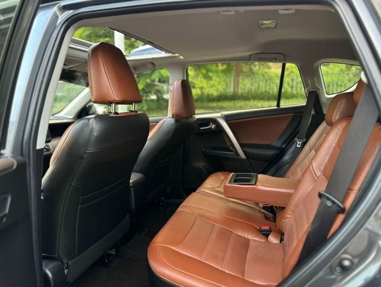 تويوتا راف ٤ VX 2.5L