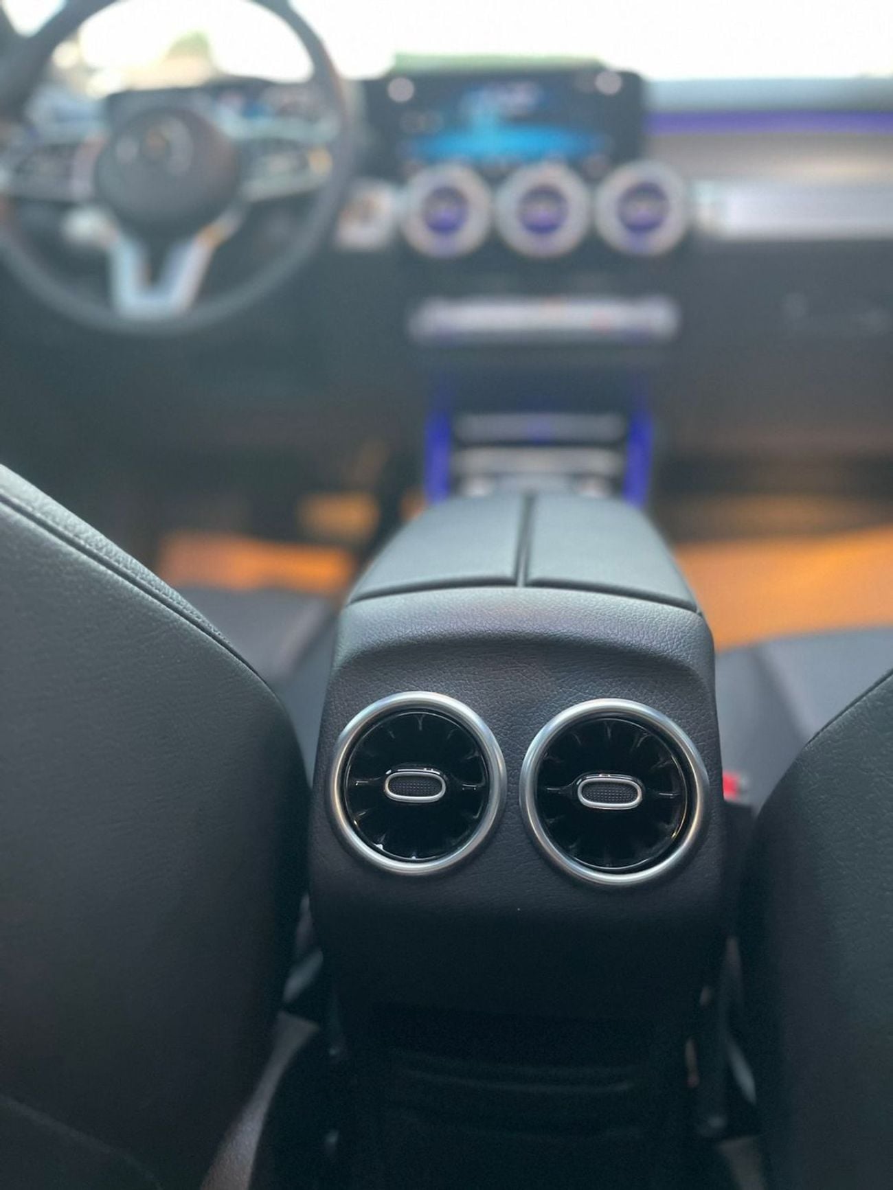 مرسيدس بنز GLB 250 4MATIC