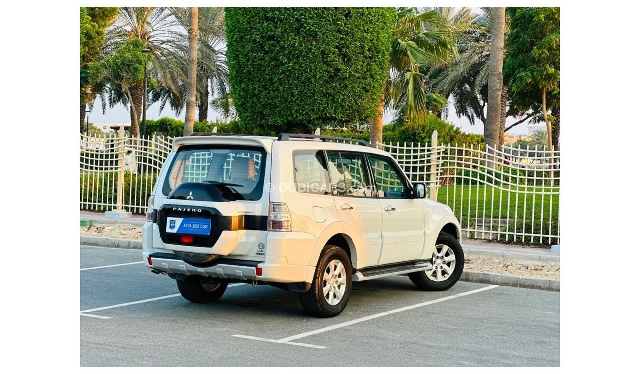 Mitsubishi Pajero GLS Mid 1030 PM || PAJERO GLS 3.0 V6 4WD || LOW MILEAGE 0% DOWN PAYMENT || WELL MAINTAINED