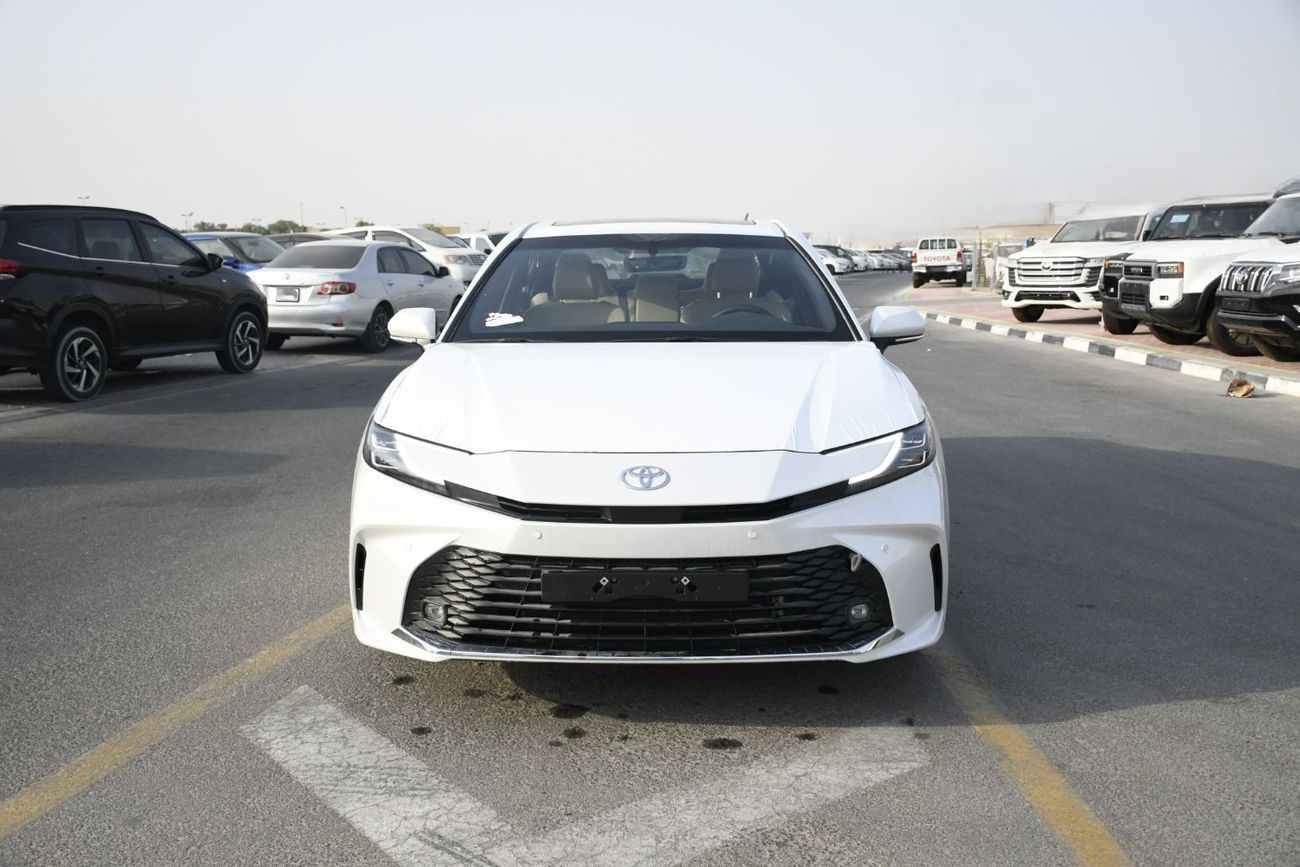 تويوتا كامري 2.5L LE Petrol GCC (Ready Stock)