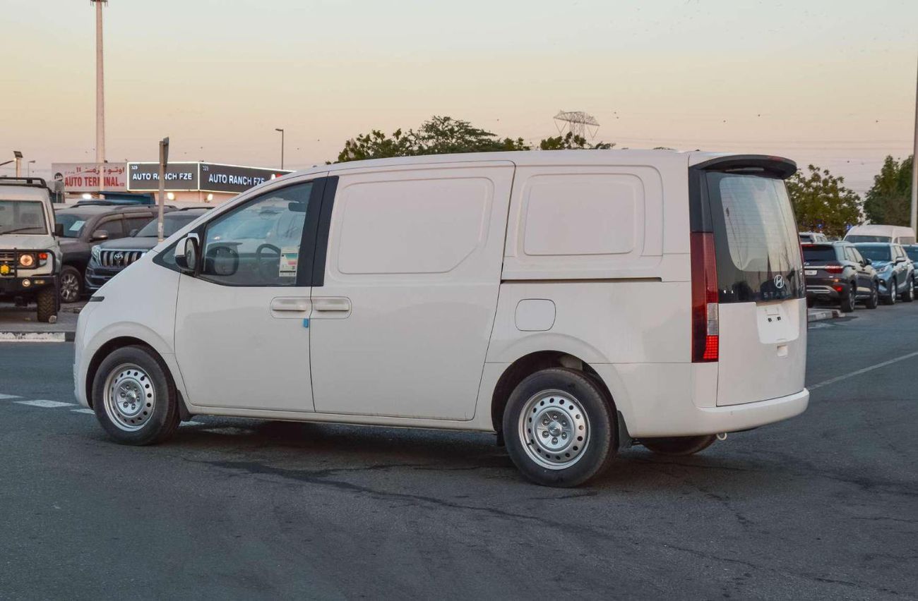 Hyundai Staria  HYUNDAI STARIA 2.2L FWD 5DOOR CARGO VAN 2025