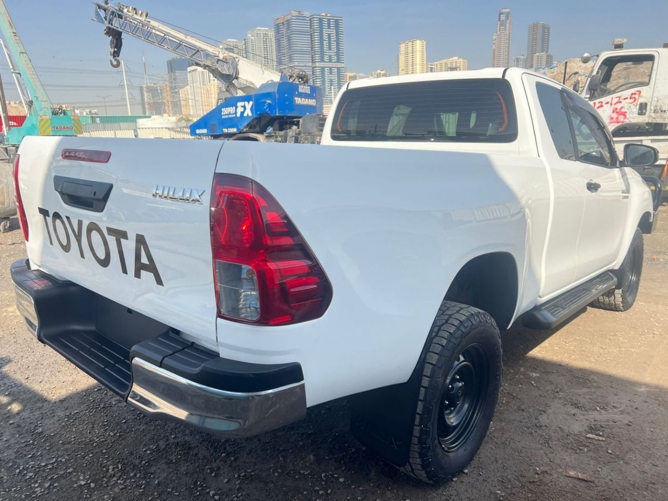 Toyota Hilux SMART CABIN ,DIESEL 2.8 LITER ,RIGHT HAND DRIVE ,AUTOMATIC