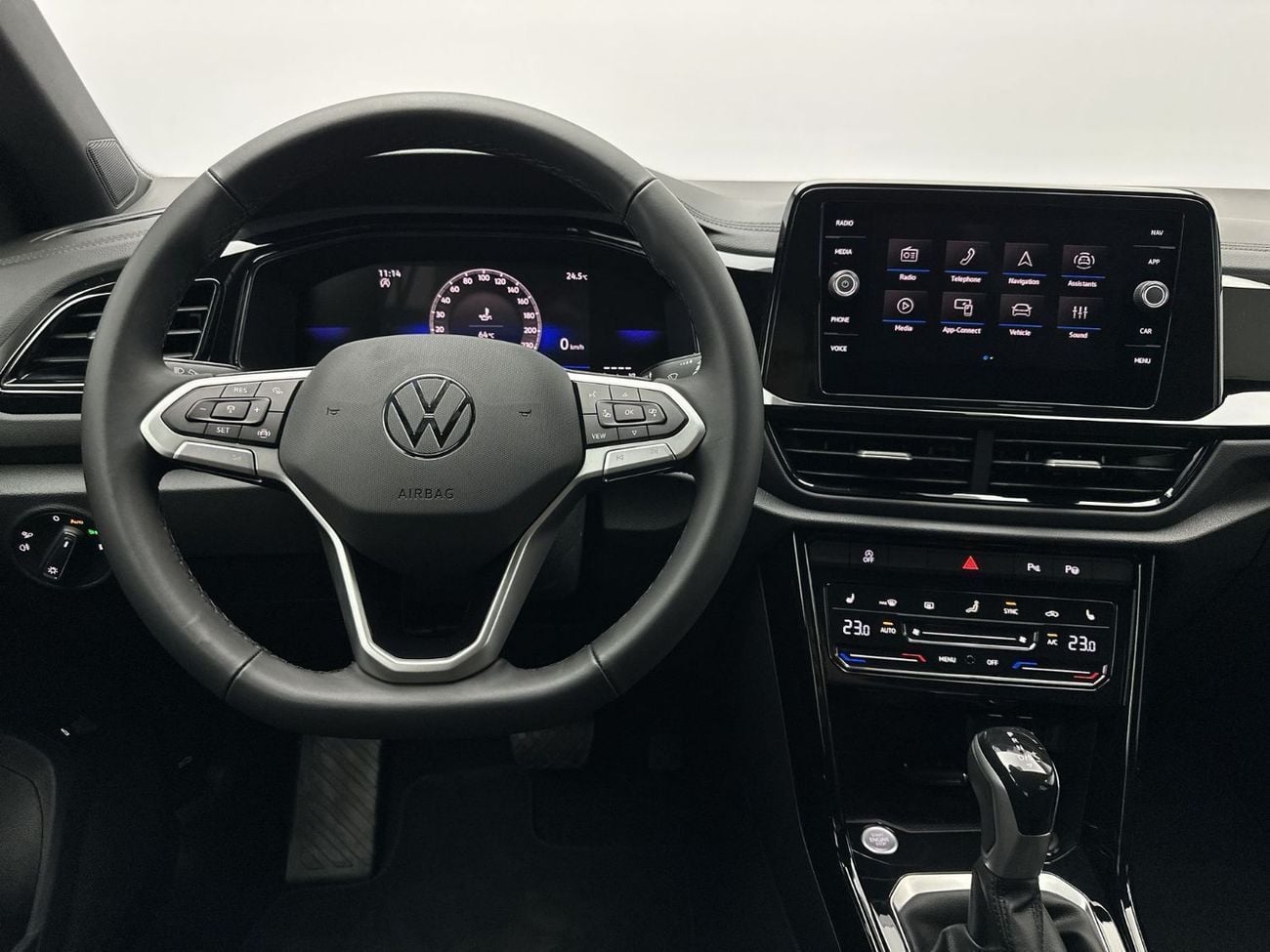 Volkswagen T ROC Style 1.4L (Ref#42423) - 17,100 AED SAVINGS from New Car