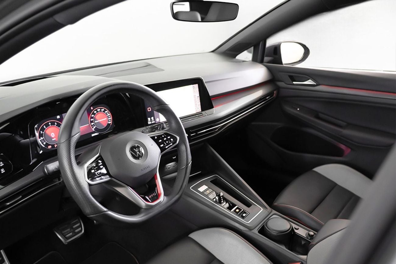 Volkswagen Golf GTI 2.0L TFSI