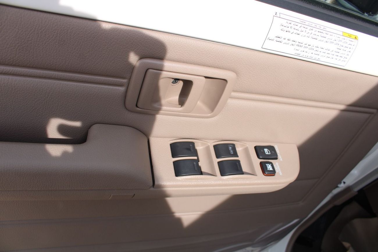 تويوتا لاند كروزر بيك آب TOYOTA LC79 2.8L DIESEL DOUBLE CAB STD DL-E AUTO
