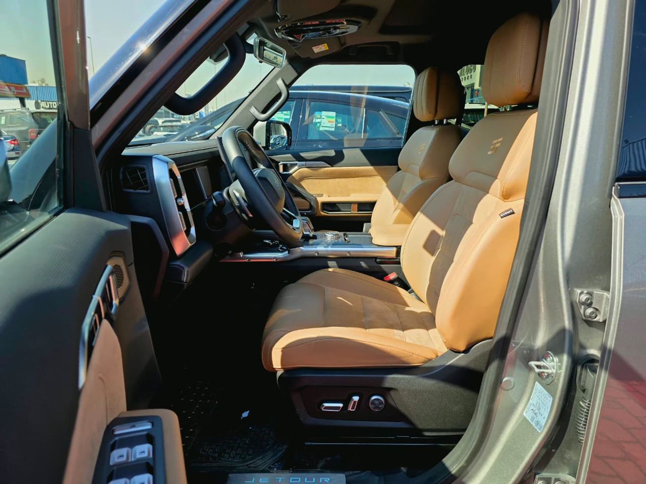 Jetour T2 Luxury 2.0L 14 Turbo Original paint 2025 GCC