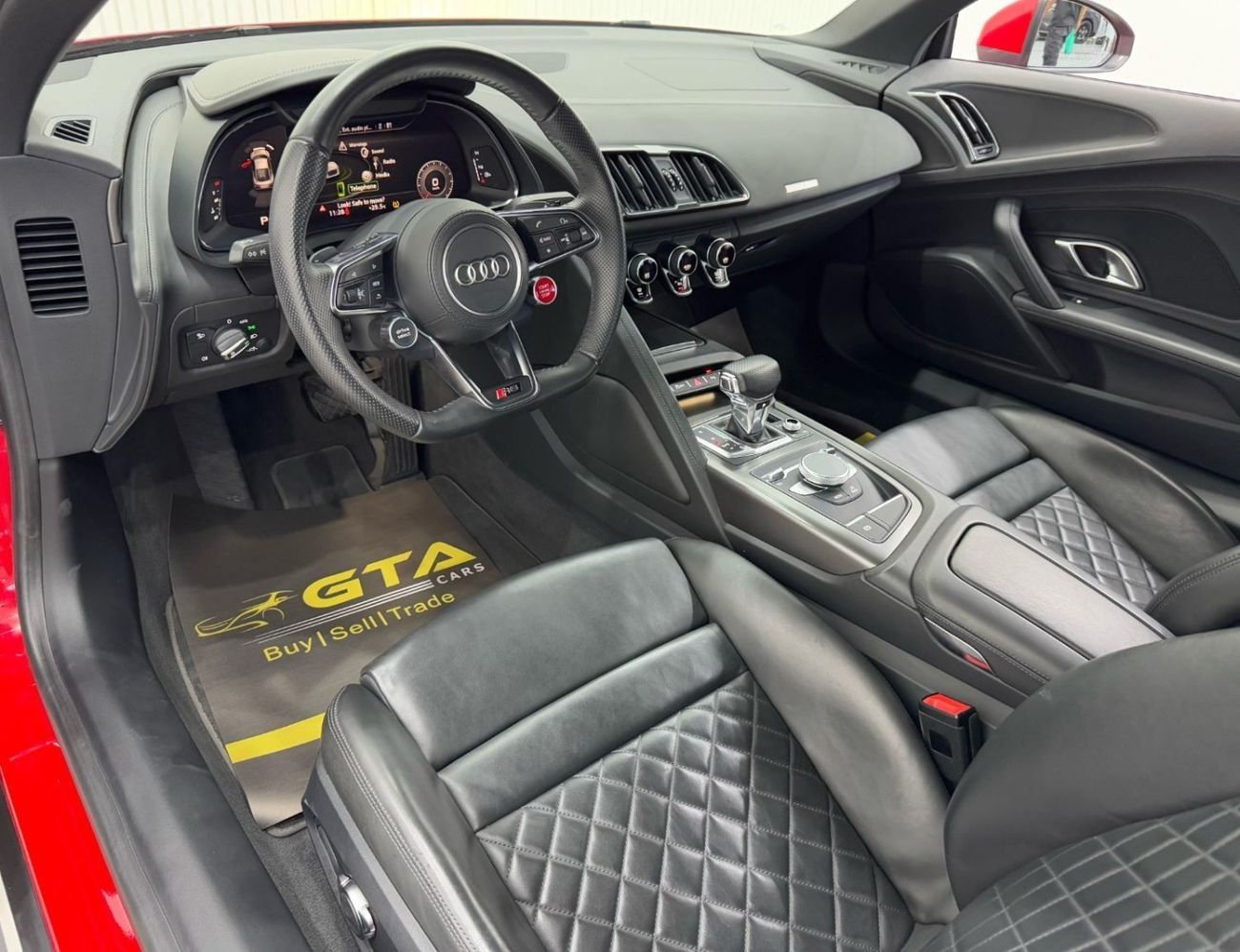 Audi R8 Spyder Std 5.2L 2018 Audi R8 V10, Warranty, Audi Service Package, 1 Of 999, Very Low Kms, GCC
